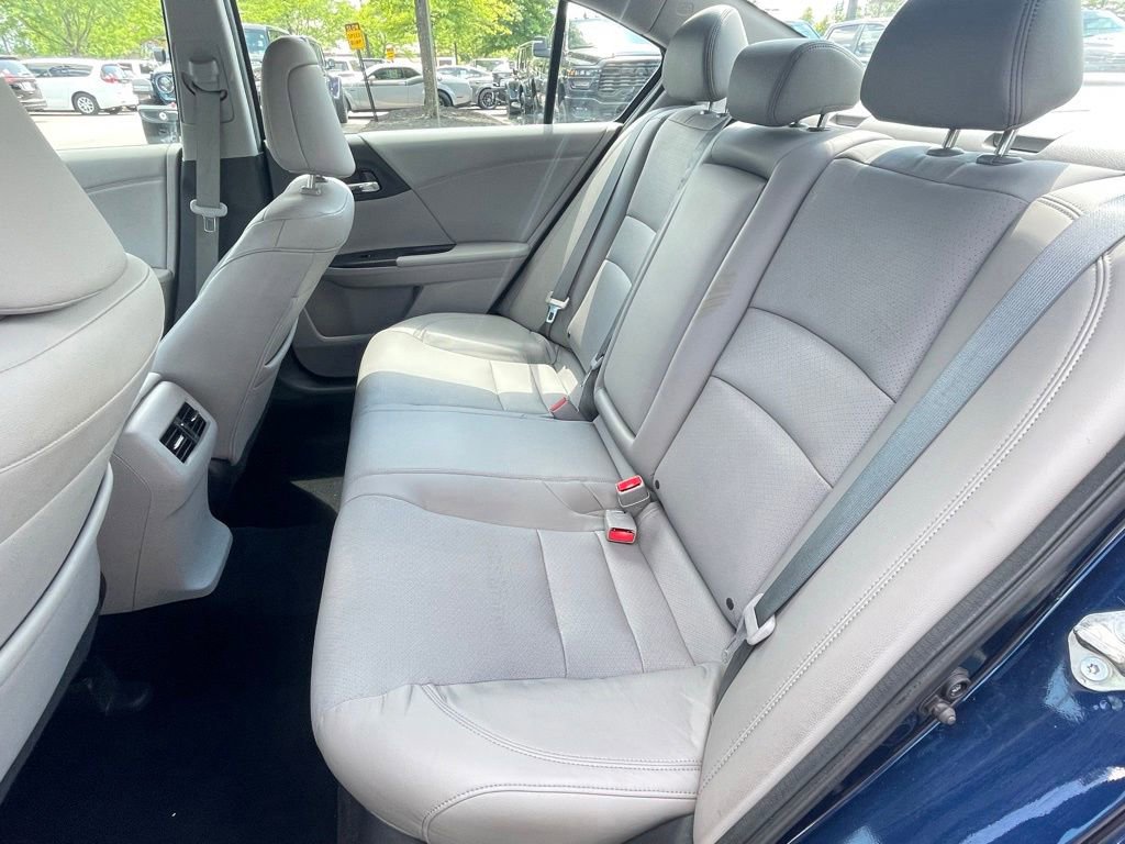 Used 2017 Honda Accord EX-L image 15