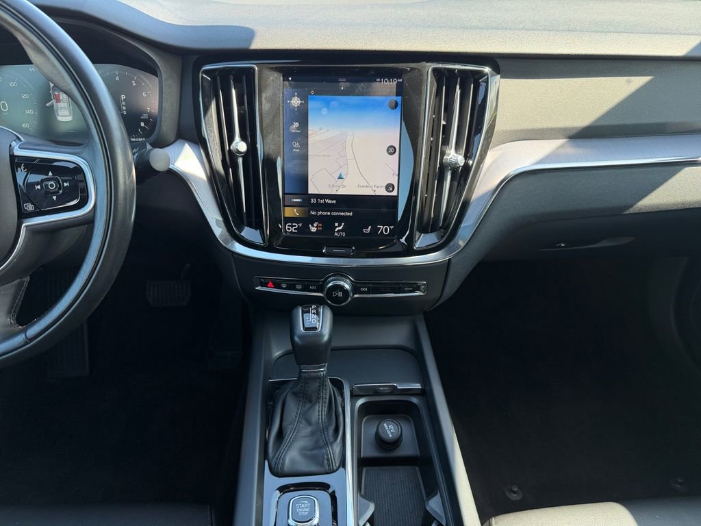 Used 2020 Volvo S60 T5 Momentum FWD image 23