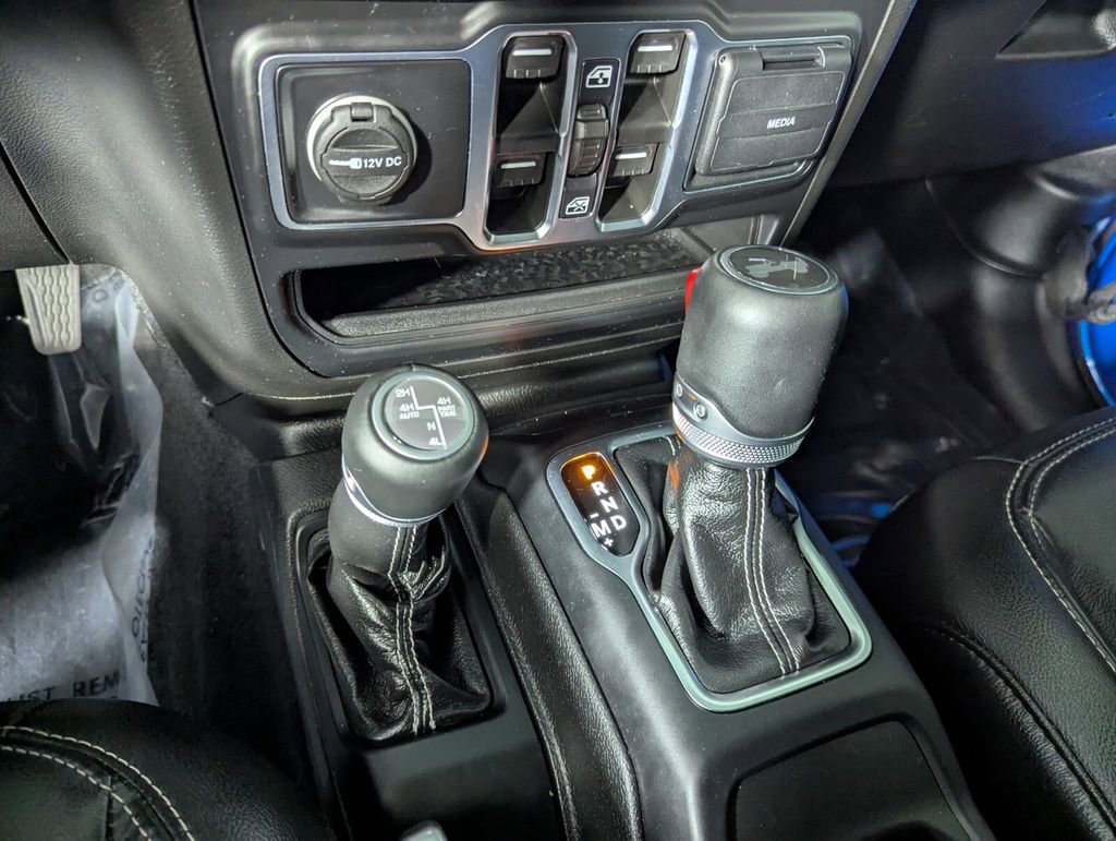 Used 2022 Jeep Wrangler Unlimited Sahara image 23