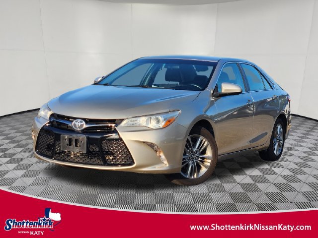 Used 2016 Toyota Camry SE FWD image 1
