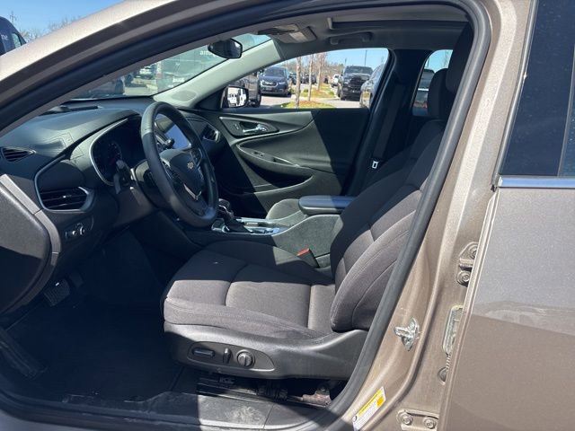 Used 2023 Chevrolet Malibu LT image 21