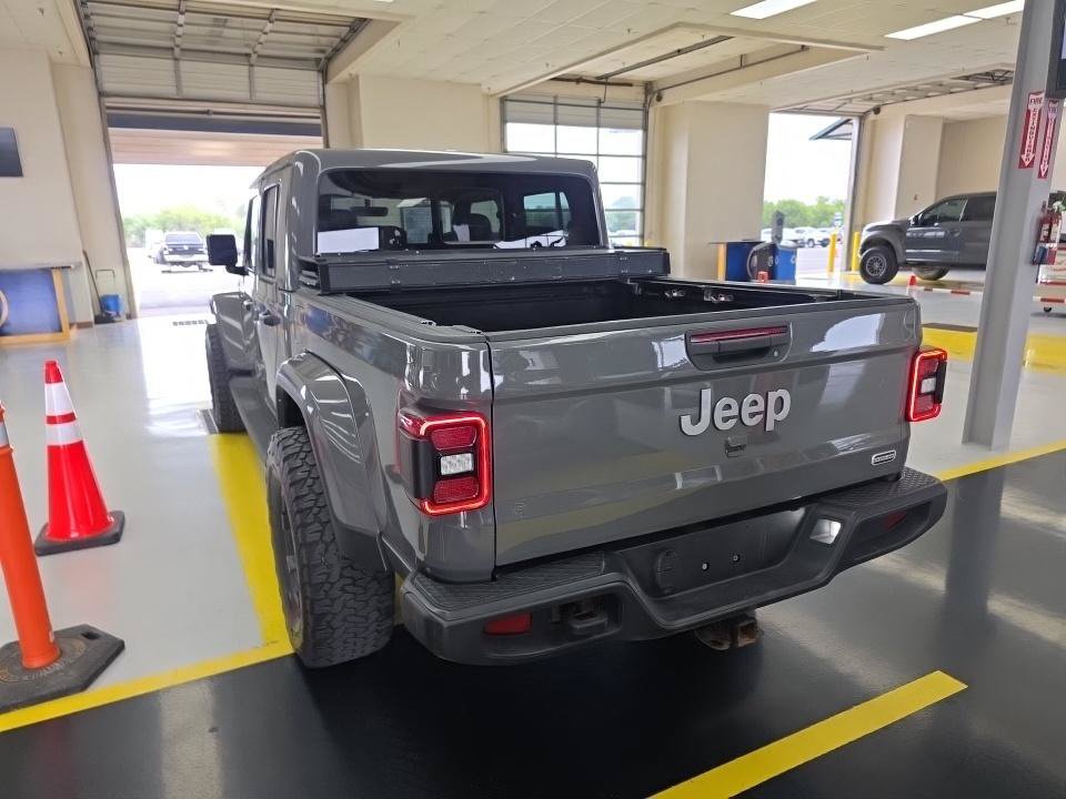 Certified 2022 Jeep Gladiator Overland w/ Popular Equipment Package AWD/4WD image 4