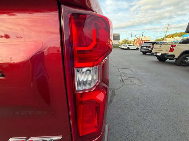 Certified 2022 Chevrolet Silverado 1500 RST w/ Convenience Package II AWD/4WD image 16