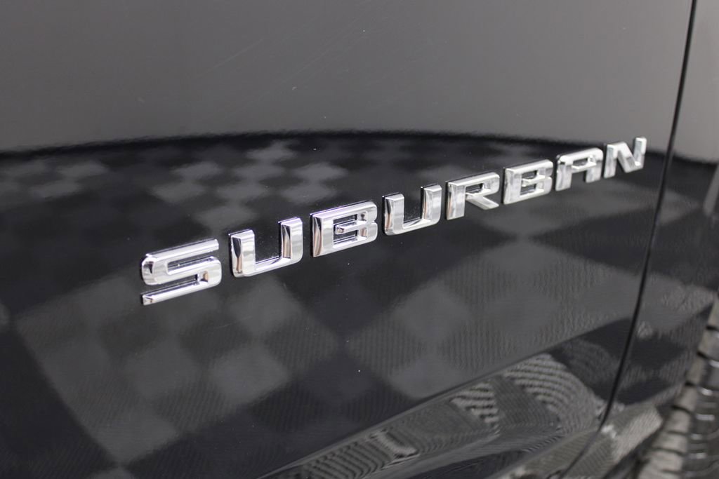 Used 2023 Chevrolet Suburban LT w/ Luxury Package AWD/4WD image 10