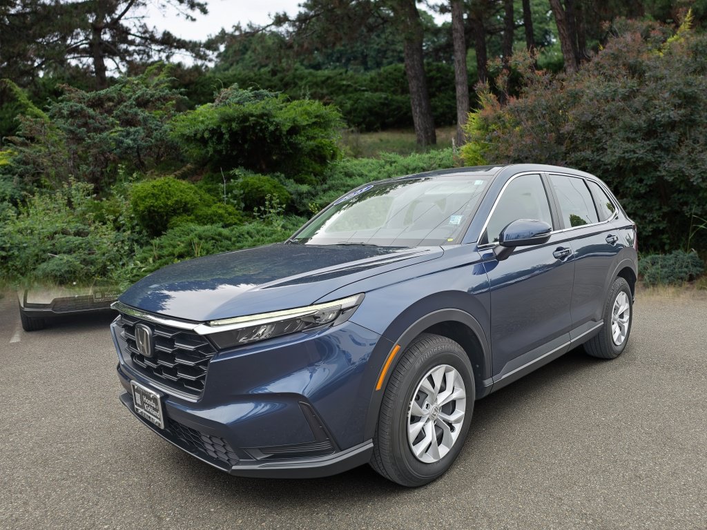 Used 2023 Honda CR-V LX image 3