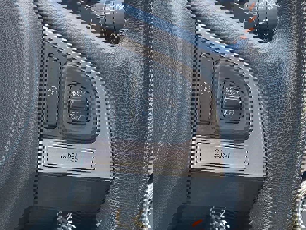 Used 2017 Subaru Crosstrek 2.0i Premium image 9