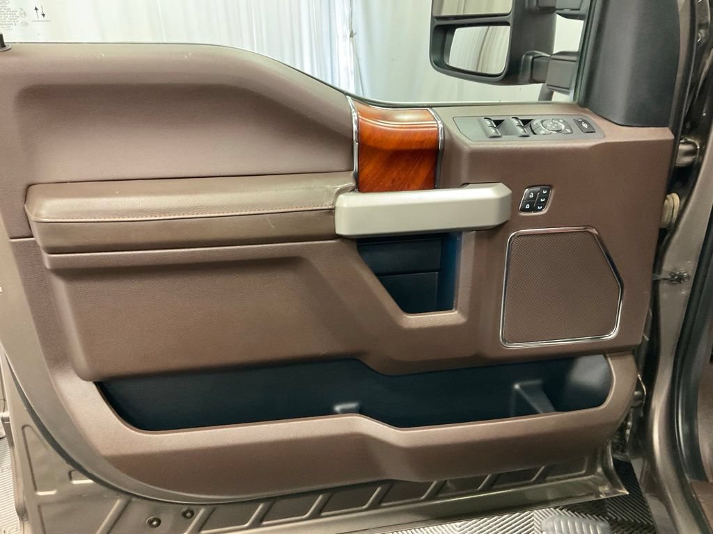 Used 2019 Ford F250 King Ranch w/ King Ranch Ultimate Package AWD/4WD image 10