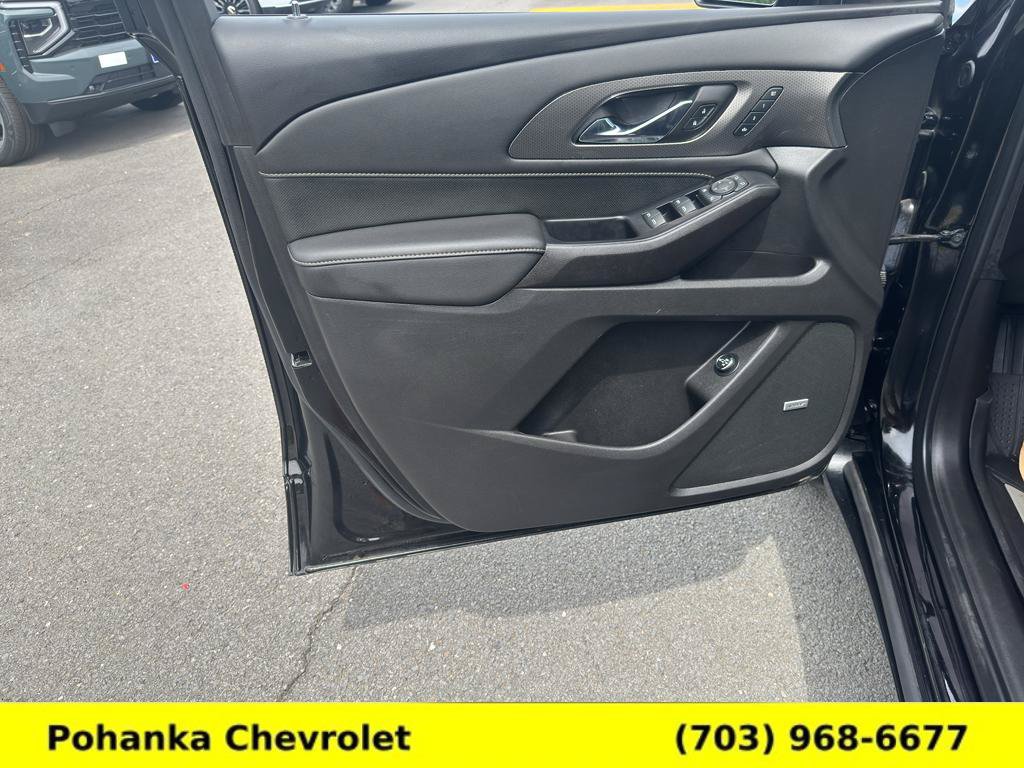 Certified 2023 Chevrolet Traverse Premier w/ Redline Edition AWD/4WD image 24