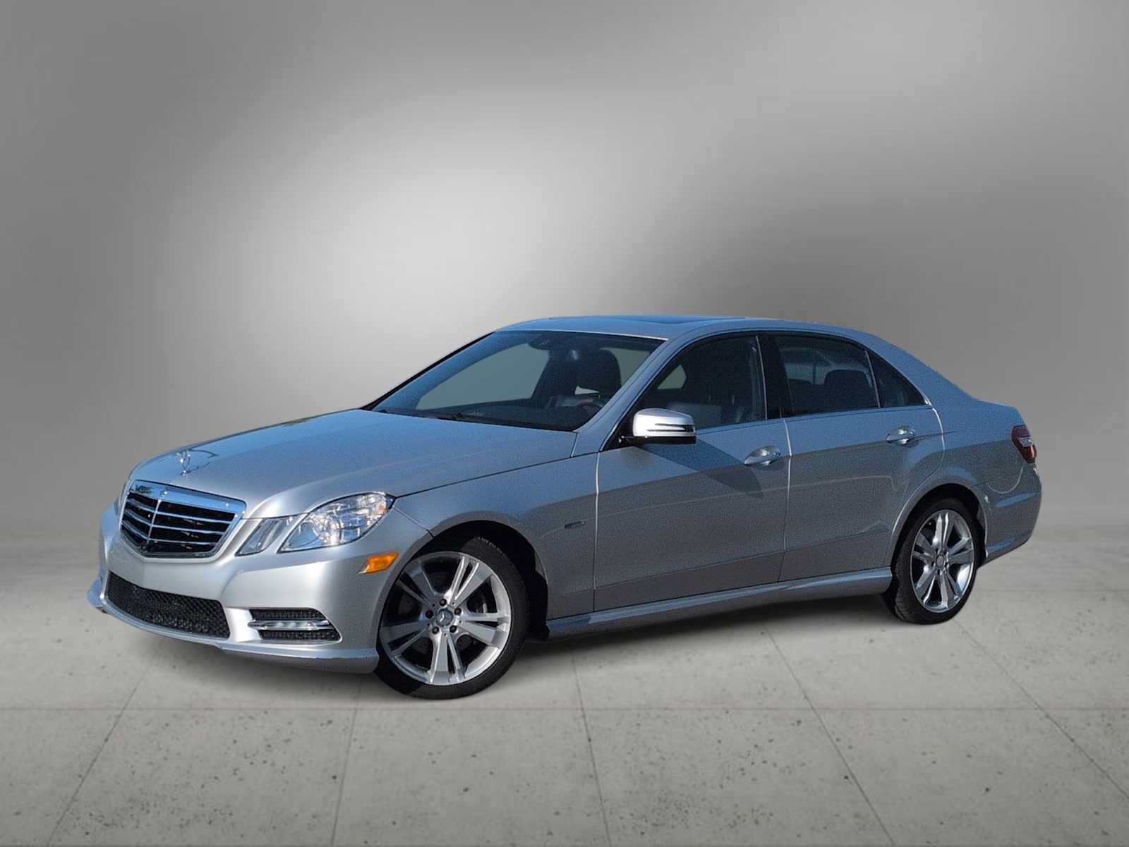Used 2012 Mercedes-Benz E 350 4MATIC Sedan image 1