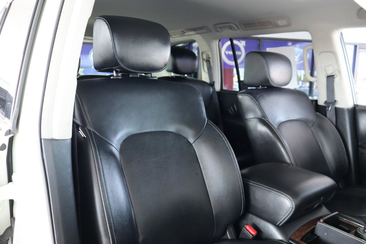 Used 2017 INFINITI QX80 4WD w/ Driver Assistance Package image 42