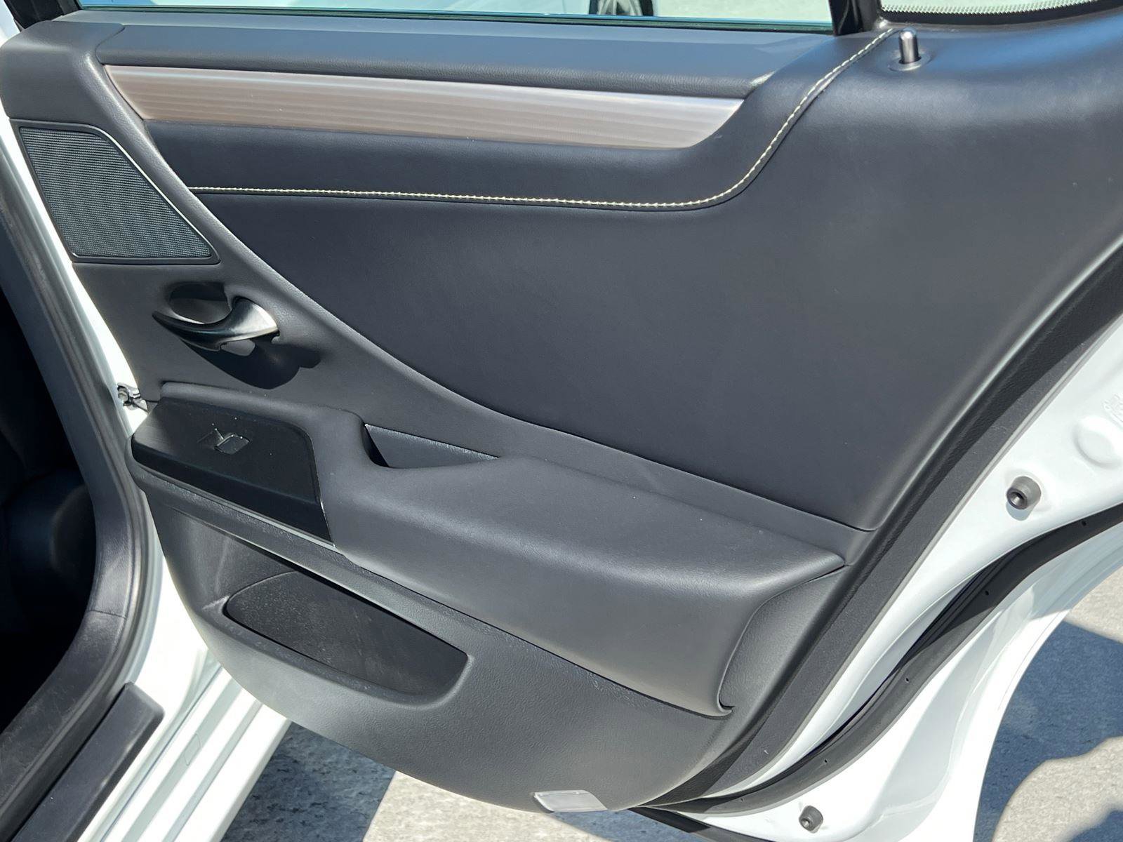 Used 2021 Lexus ES 350 F Sport w/ Accessory Package FWD image 16