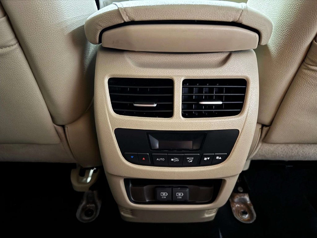 Used 2020 Acura MDX SH-AWD image 13