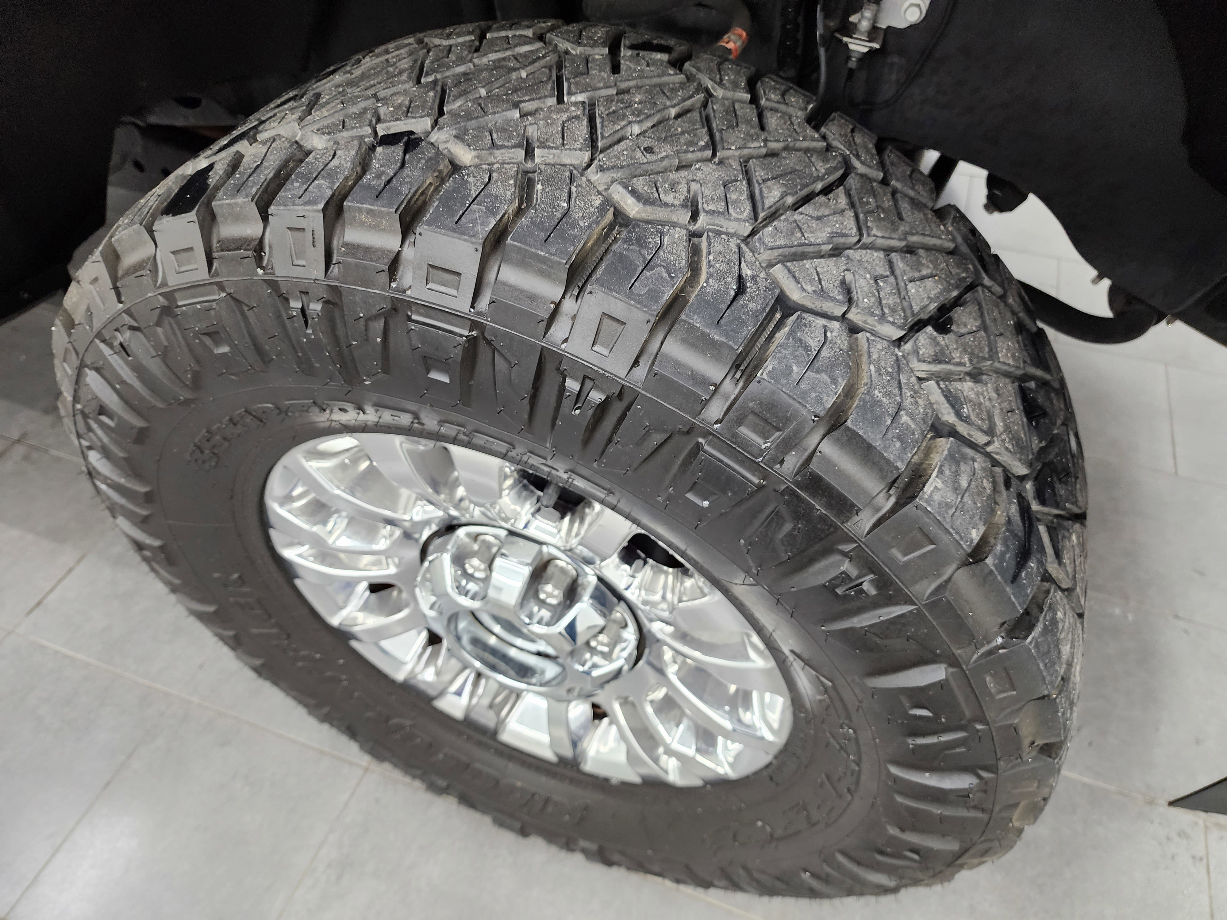 Used 2021 Ford F250 XLT w/ XLT Premium Package image 3