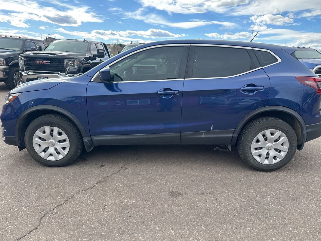 Used 2020 Nissan Rogue Sport S FWD image 4