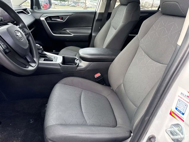 Used 2024 Toyota RAV4 XLE image 19