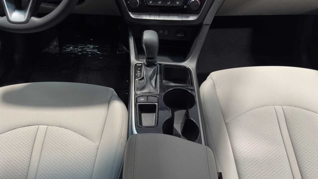 Used 2018 Hyundai Sonata SE FWD image 18