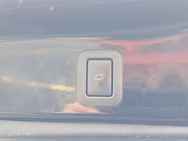 Used 2019 Toyota Highlander XLE AWD/4WD image 27