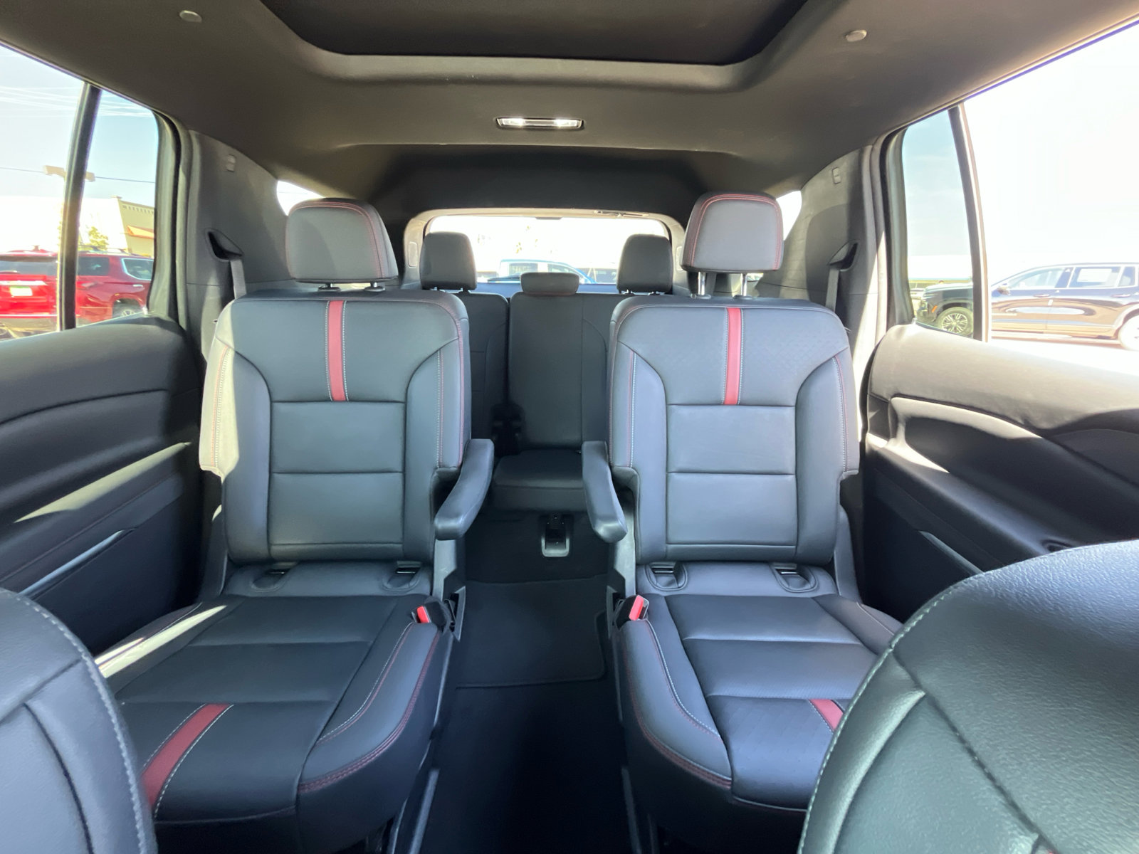 Certified 2024 Chevrolet Traverse RS image 23