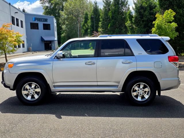Used 2012 Toyota 4Runner SR5 w/ Premium Pkg AWD/4WD image 3