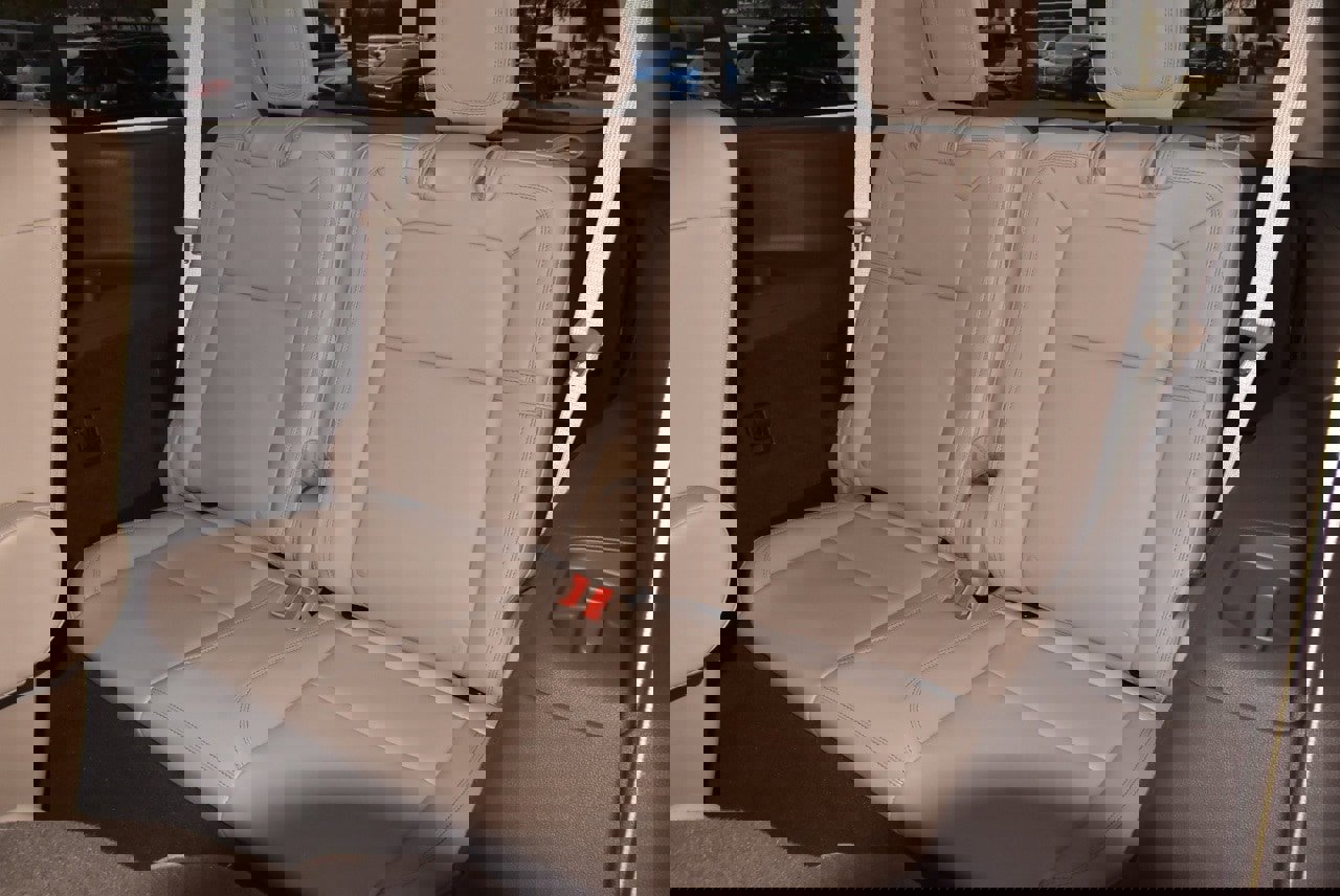 Certified 2023 Lincoln Aviator Reserve w/ Elements Package Plus image 15