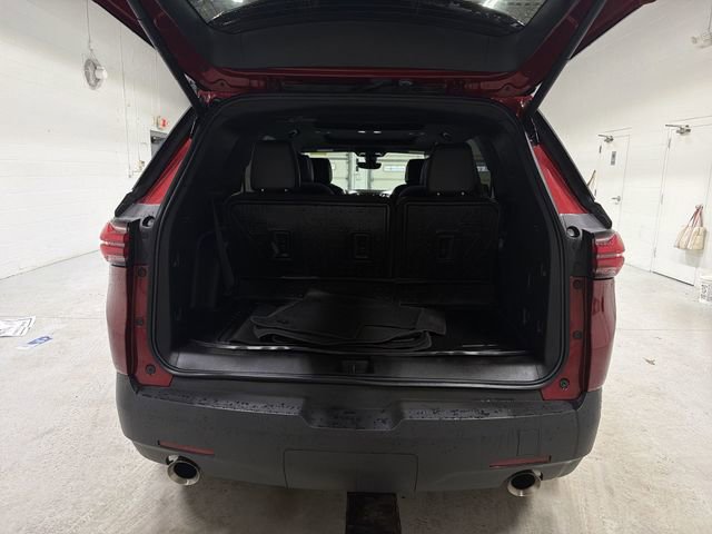 Used 2023 Chevrolet Traverse RS image 15