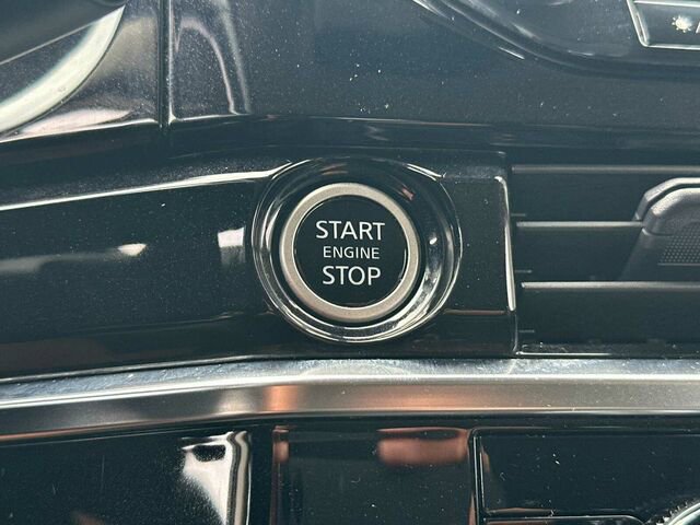 Used 2023 Nissan Pathfinder SL image 28