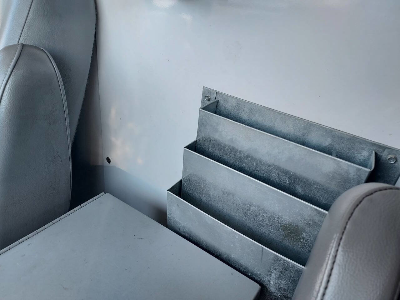 Used 2016 Ford E-350 and Econoline 350 Super Duty image 21