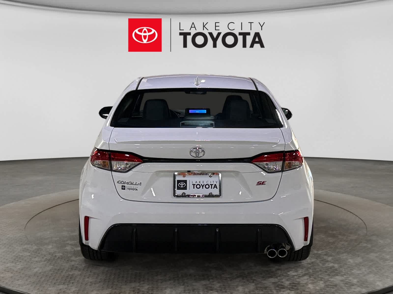 New 2026 Toyota Corolla SE FWD image 5