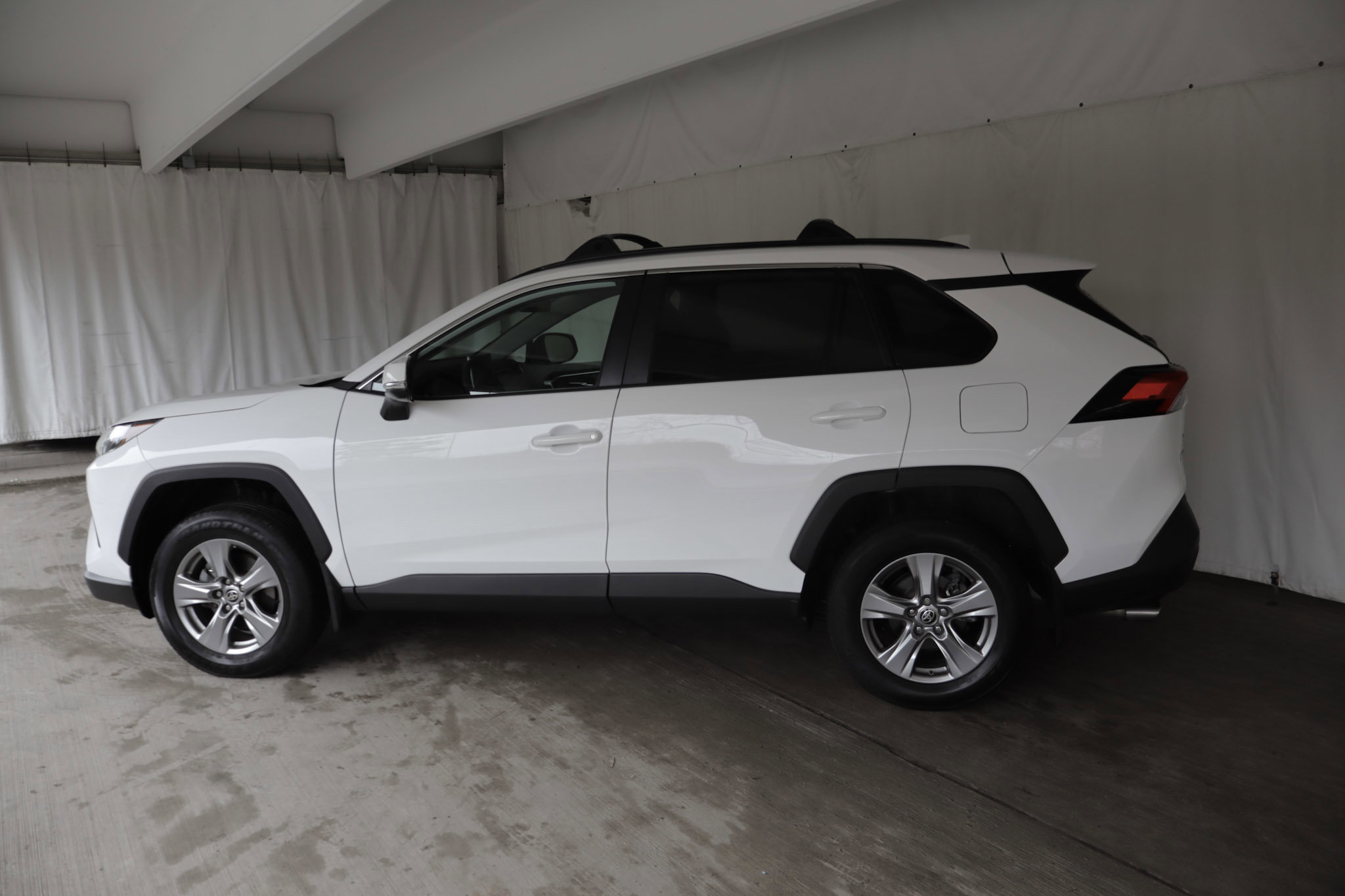 Used 2024 Toyota RAV4 XLE w/ Convenience Package image 25