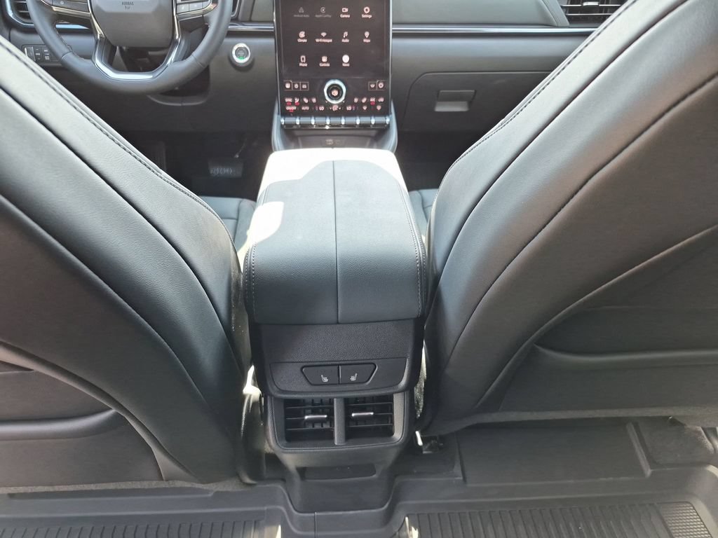 New 2026 GMC Terrain AT4 w/ Convenience Package III AWD/4WD image 38