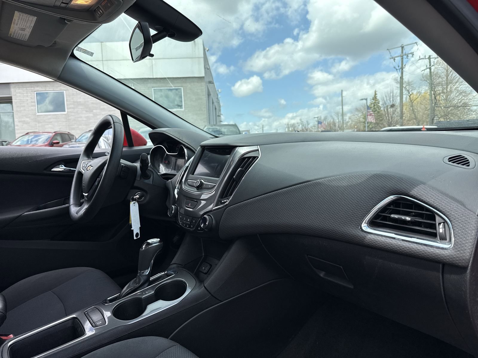 Used 2019 Chevrolet Cruze LT w/ LT Fleet Convenience Package image 19