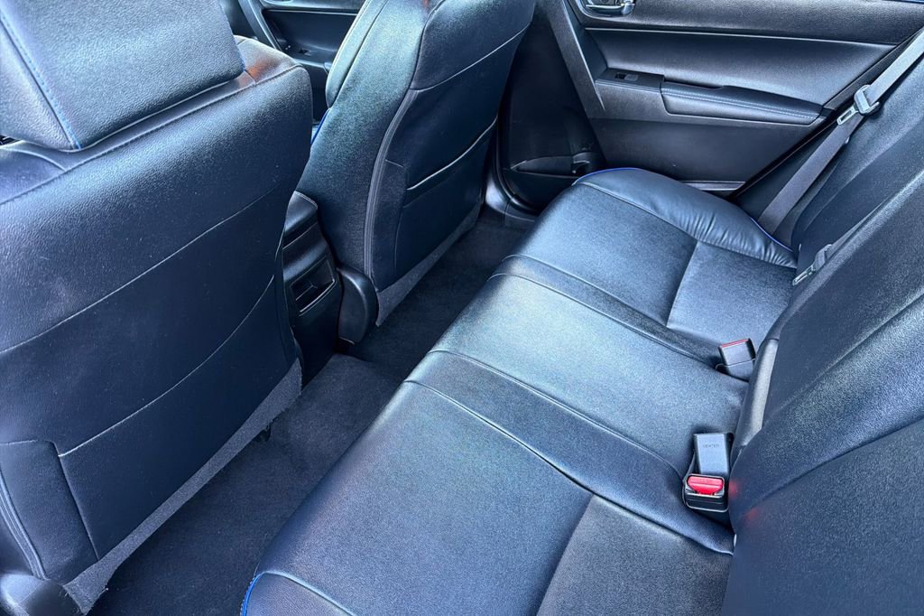 Used 2018 Toyota Corolla XSE w/ Carpet Mat Package (TMS) image 11