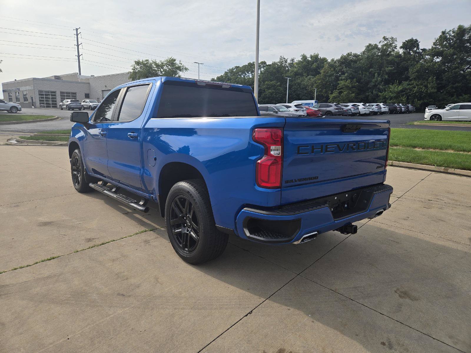 Used 2023 Chevrolet Silverado 1500 RST AWD/4WD image 6