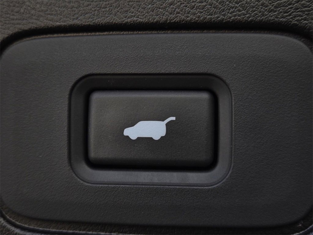 Used 2013 Acura ZDX image 11