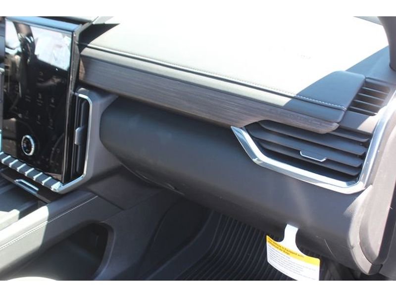 New 2026 GMC Acadia Denali w/ Super Cruise Package image 32