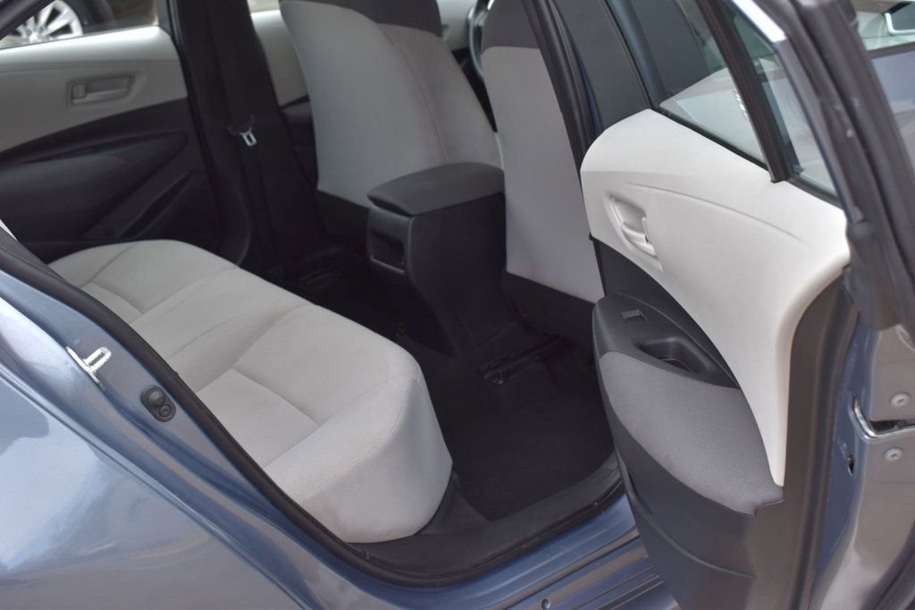 Used 2022 Toyota Corolla LE image 25