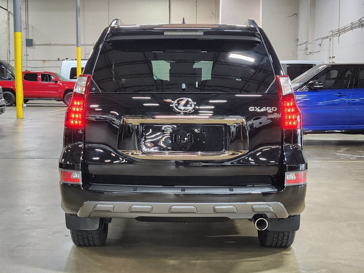 Used 2022 Lexus GX 460 w/ Black Line Special Edition AWD/4WD image 10