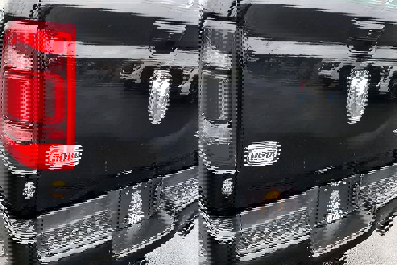 Used 2023 RAM 1500 Limited w/ Body-Colour Bumper Group image 7