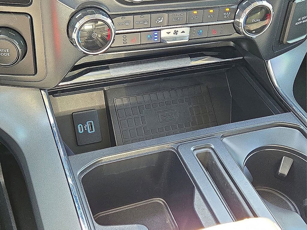 Used 2022 Ford F150 Lariat image 29