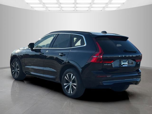 Used 2023 Volvo XC60 B5 Core image 5