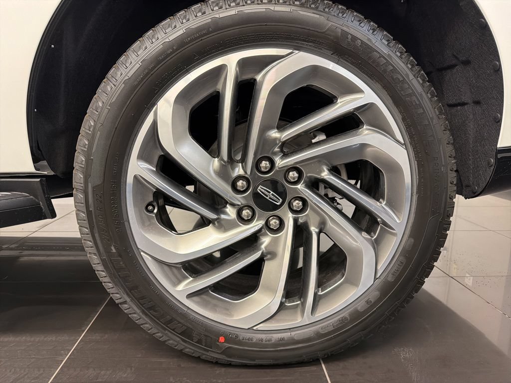 New 2026 Lincoln Navigator Premiere AWD/4WD image 7