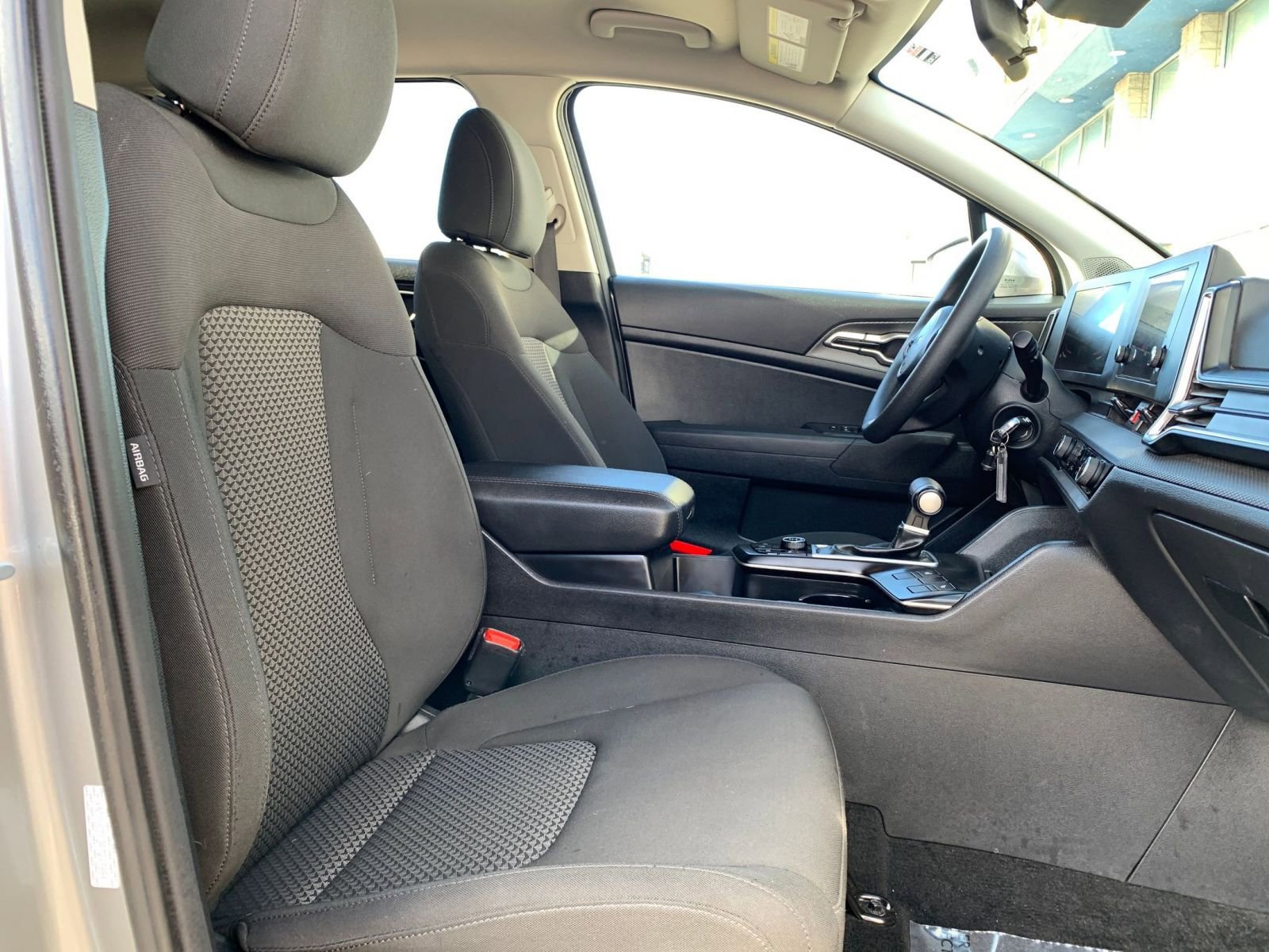 Used 2024 Kia Sportage LX image 35