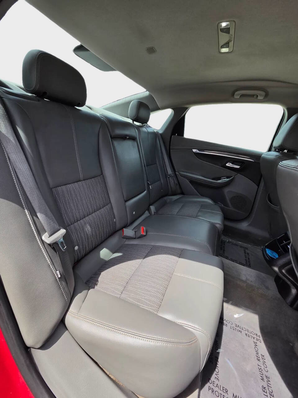 Used 2015 Chevrolet Impala LT w/ Convenience Package FWD image 13