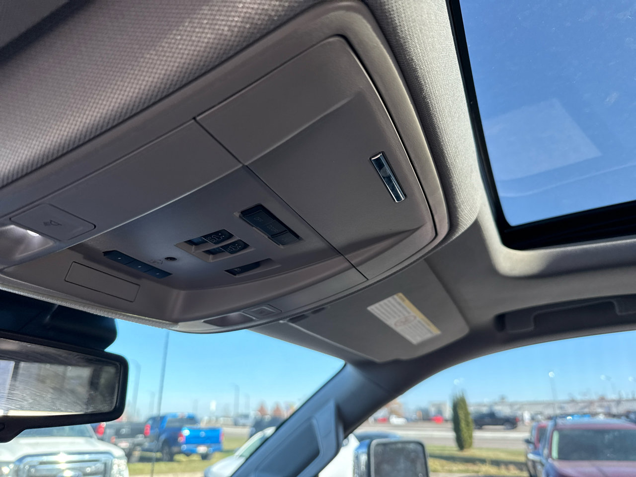 Used 2015 GMC Sierra 2500 Denali w/ Duramax Plus Package image 26