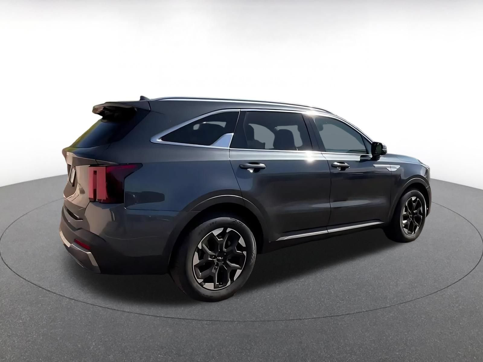 Used 2024 Kia Sorento S FWD image 15