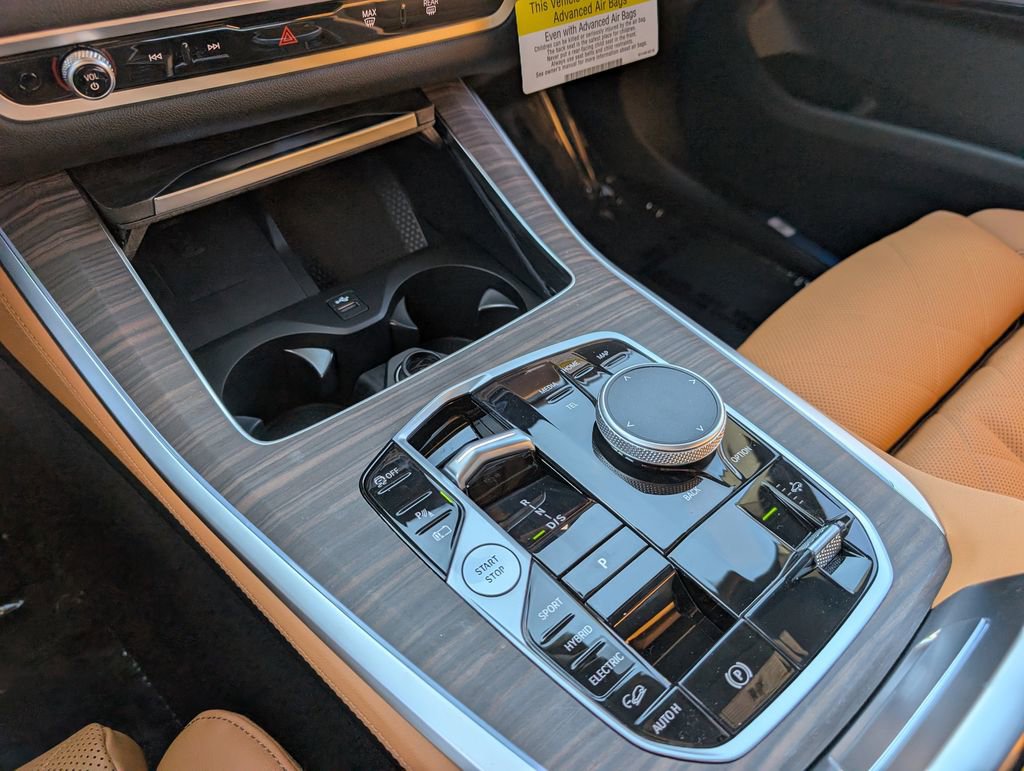 New 2026 BMW X5 xDrive50e w/ Climate Comfort Package image 31