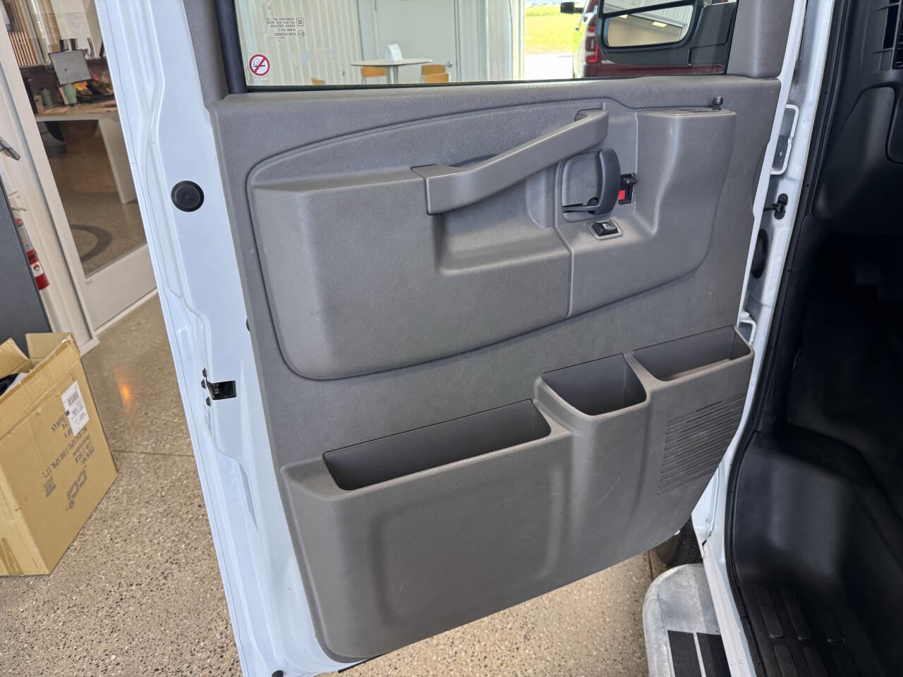 Used 2023 GMC Savana 2500 w/ Driver Convenience Package image 17