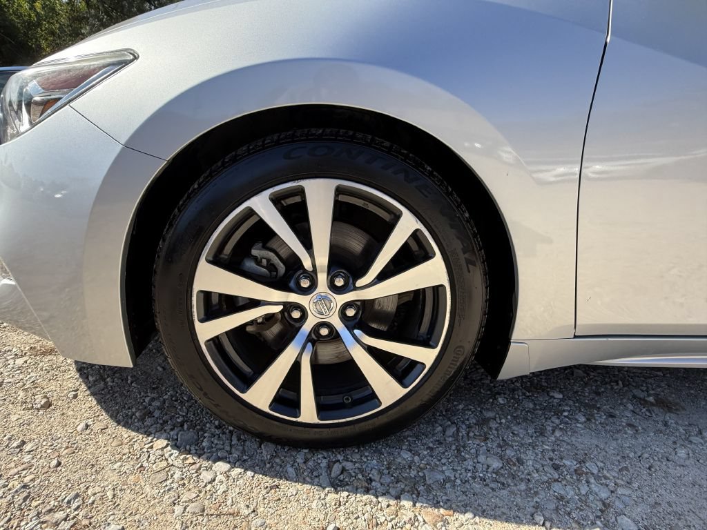 Used 2017 Nissan Maxima Platinum FWD image 11