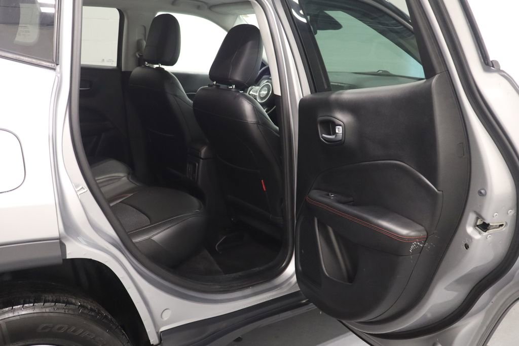 Certified 2019 Jeep Compass Trailhawk w/ Safety & Security Group image 17