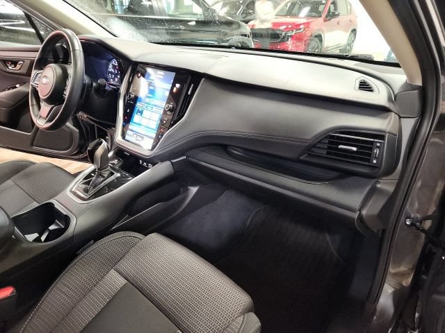 Used 2025 Subaru Outback Premium AWD/4WD image 33